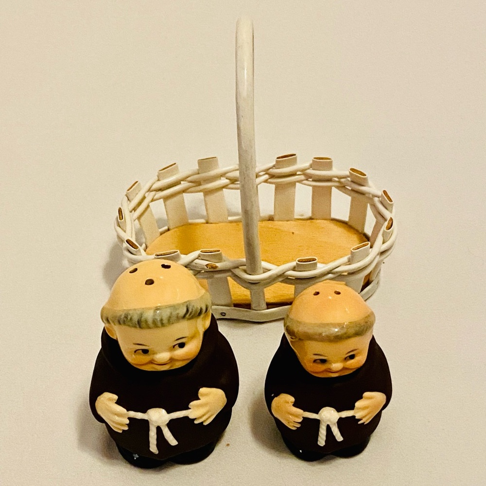 West German Monk Salt and Pepper Shakers in Basket. Excellent Condition